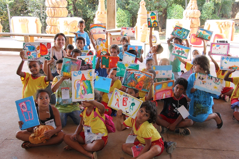 Brincando com Poteiro, oficina de artes. Foto: Divulgação