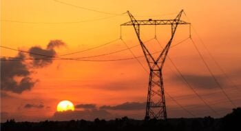 Governo avalia retorno do horário de verão e plano de contingência para o setor elétrico