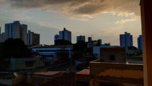 chuva em Goiânia goiás calor frente fria