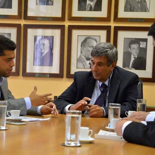 Wilson Polara, ao centro, em reunião na Assembleia Legislativa de São Paulo (foto divulgação ALESP)