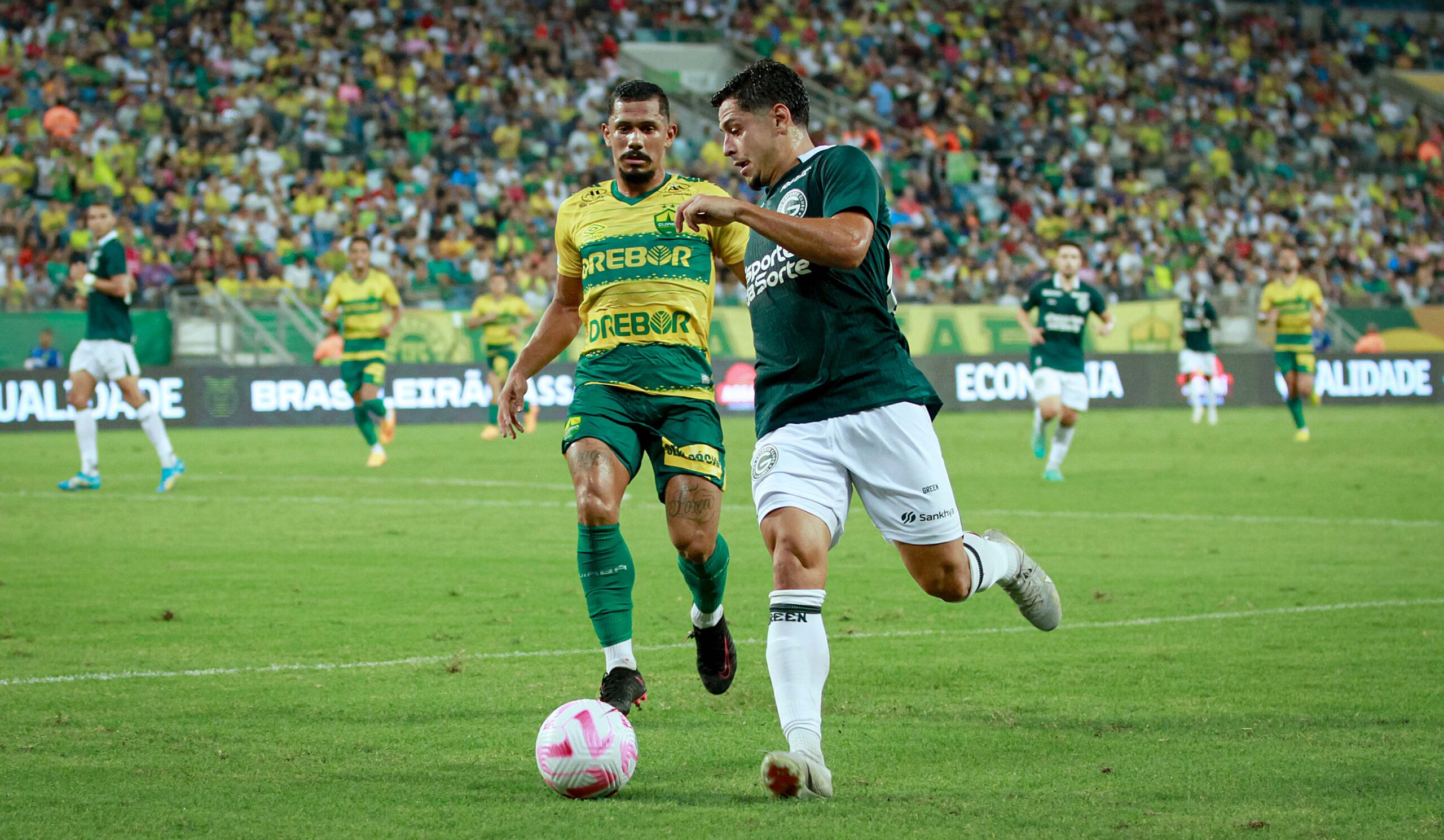 Goiás empata com o Cuiabá na Arena Pantanal e deixa o Z-4 no Campeonato Brasileiro