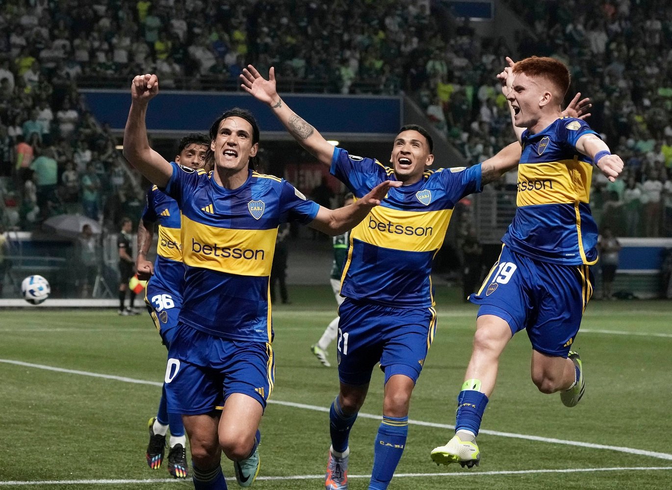 Boca Juniors vence Palmeiras nos pênaltis e vai decidir a Copa Libertadores contra o Fluminense