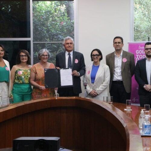 Convênio entre UFG e Estado de Goiás para exame genético de câncer de mama. Foto: Marco Monteiro/SES-GO