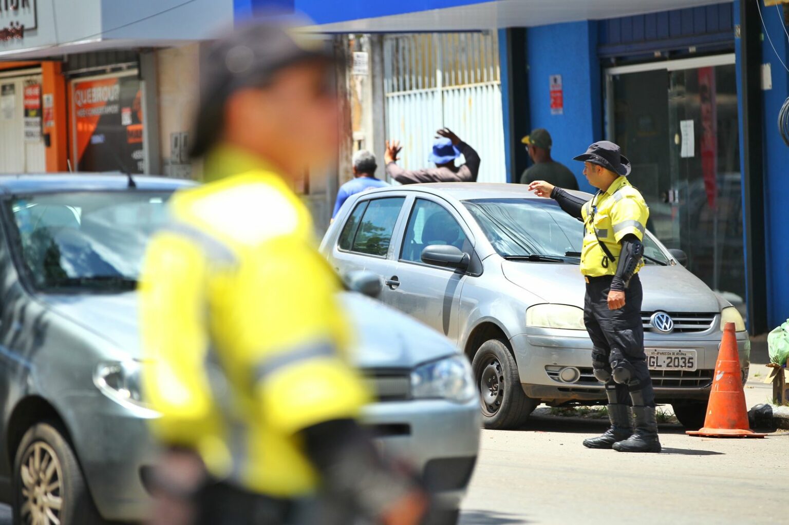 Prefeitura de Goiânia inicia obras para melhorar o tráfego na Avenida T-2, no Setor Sol Nascente