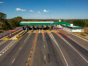 Cabines de autoatendimento no pedágio Ecovias do Araguaia. Foto: Leandro Souza/Ecovias do Araguaia