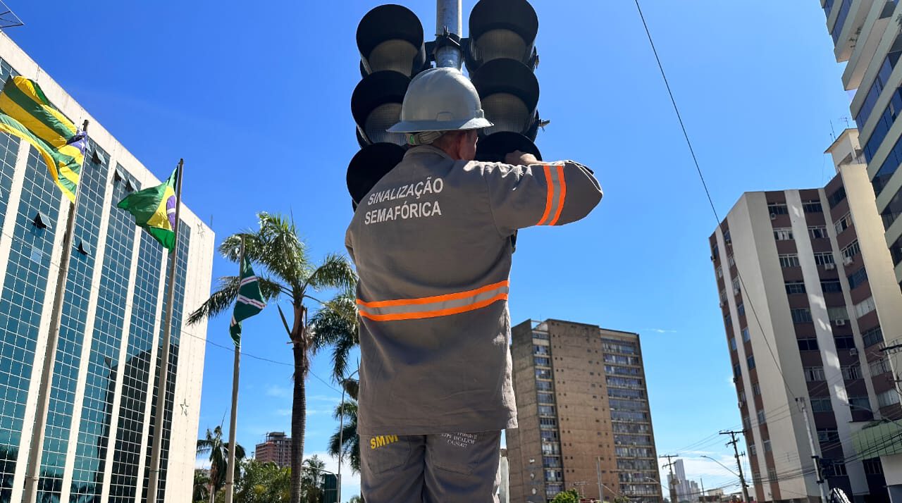 Secretaria de Mobilidade implantará 58 sensores de vídeo detecção em Goiânia