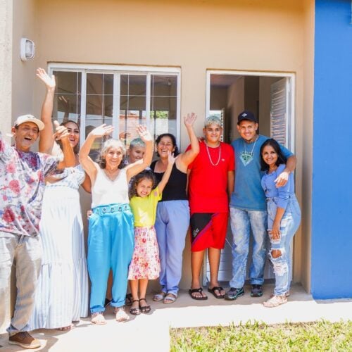 famílias de Campo Limpo de Goiás recebem casas a custo zero. Foto: Hegon Corrêa