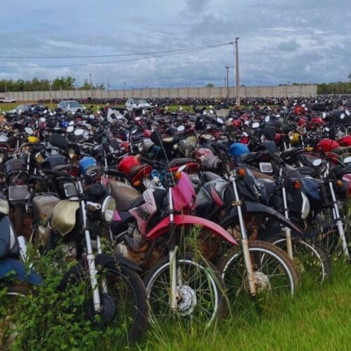 Visitação de veículos leiloados pelo Detran Goiás. Foto: Detran-GO