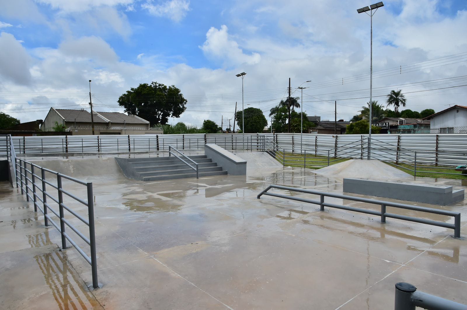 Inaugurada pista de skate de 1,4 mil metros quadrados em Aparecida de Goiânia