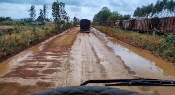 Prefeito de Catalão promete fazer tapa-buraco em rodovia totalmente destruída; veja vídeo