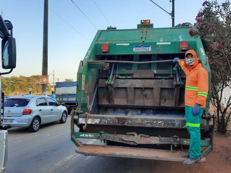 coleta de lixo em Goiânia comurg esgotamento sanitário IBGE