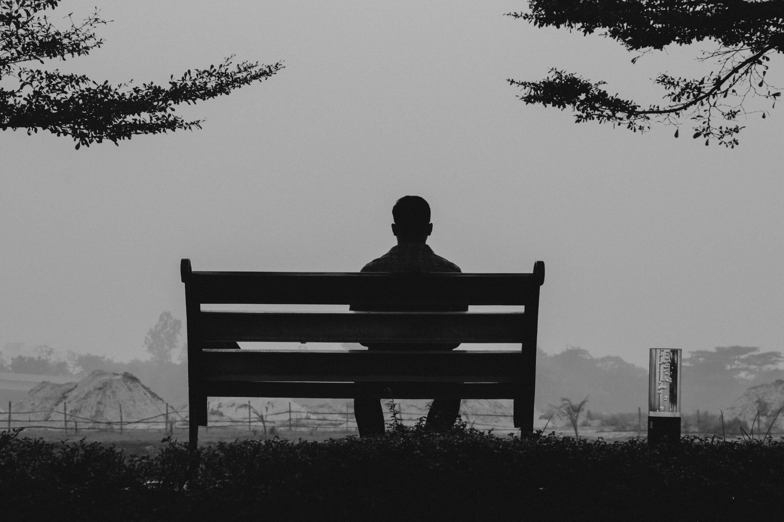 Homem solitário. Foto: Ferdous Hasan/Pexels