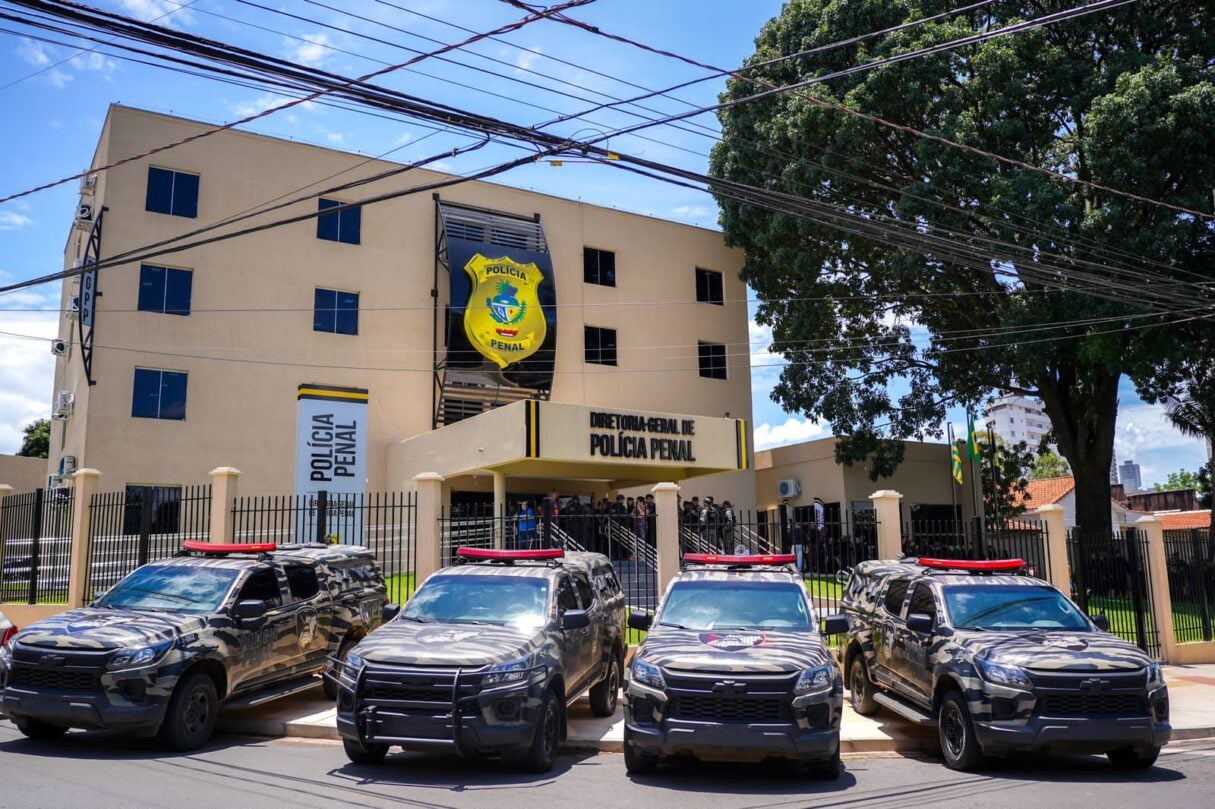 Polícia Penal de Goiás publica edital com 75 vagas temporárias; confira cargos e salários