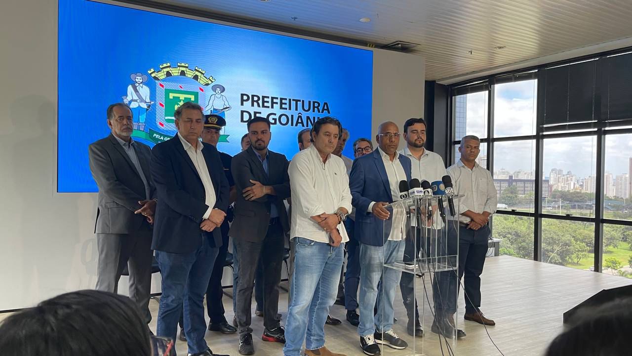 Prefeito Rogério Cruz decide afastar Alisson Borges da presidência da Comurg