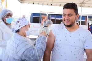 vacina contra a gripe. Foto: Secom Aparecida