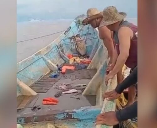 Pescadores acham barco com corpos em decomposição no Pará. Foto: Reprodução/Redes Sociais