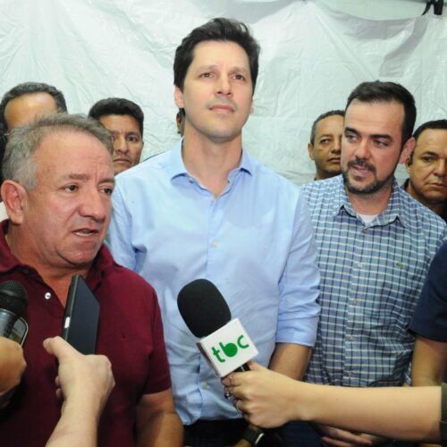 lançamento de obras de pavimentação em Aparecida de Goiânia. Vilmar Mariano, Gustavo Mendanha e Daniel Vilela. Foto: Brunno Moreira