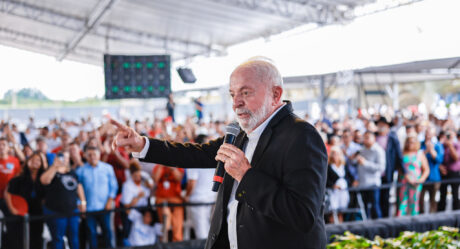 Em evento no Mato Grosso do Sul, Lula diz que foi preso por “maior mentira contada no país”