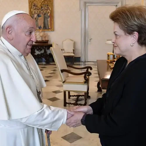 papa francisco e Dilma Rousseff vaticano