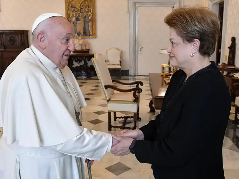 papa francisco e Dilma Rousseff vaticano