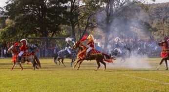 Confira a programação das Cavalhadas de Santa Cruz de Goiás, que segue até domingo (19)