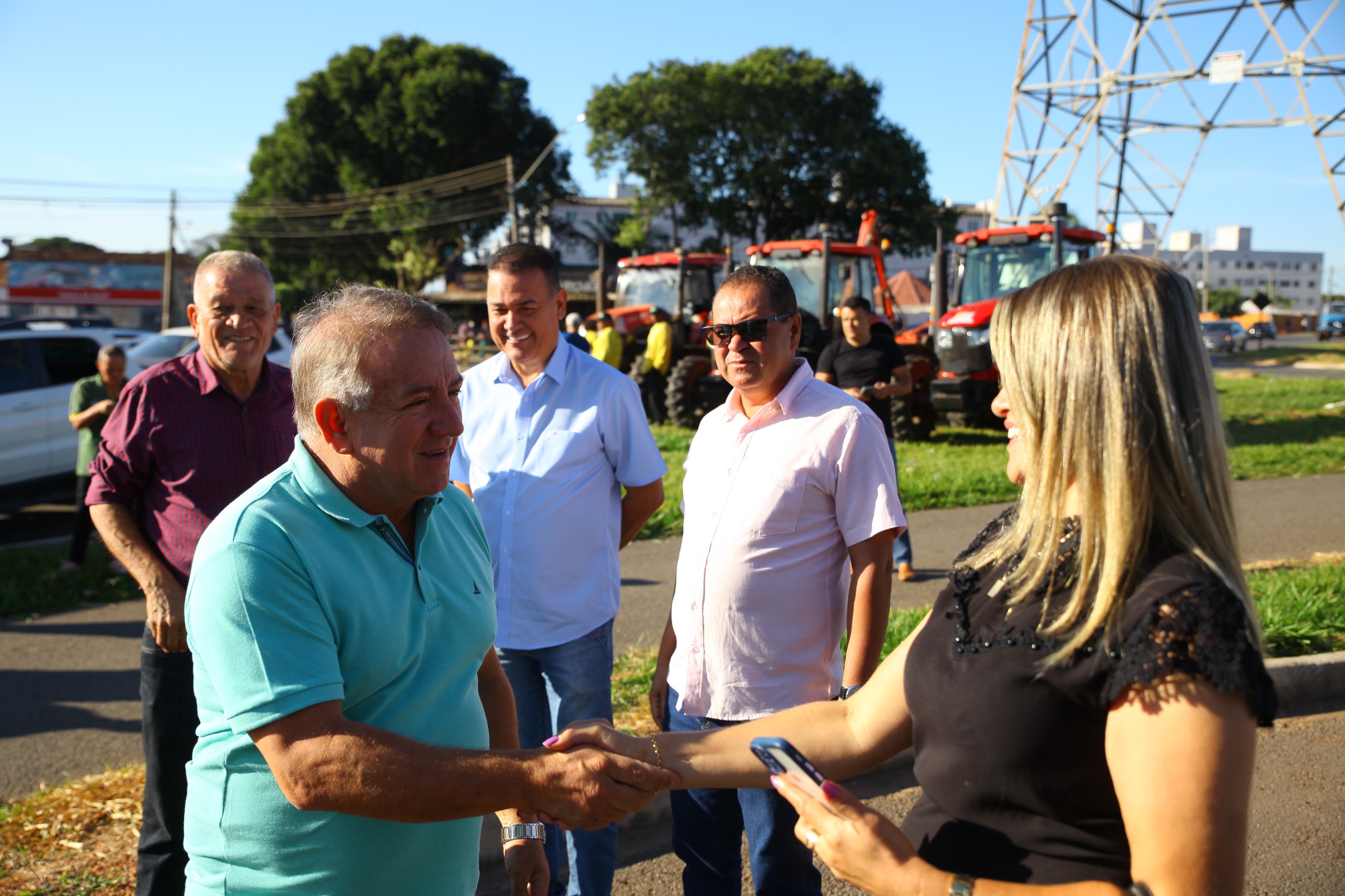 Vilmar Mariano ouve moradores para Mutirão no Santa Luzia. Foto: Rodrigo Estrela