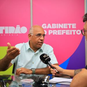 Rogério Cruz em entrevista com Altair Tavares. Foto: Jackson Rodrigues/Secom