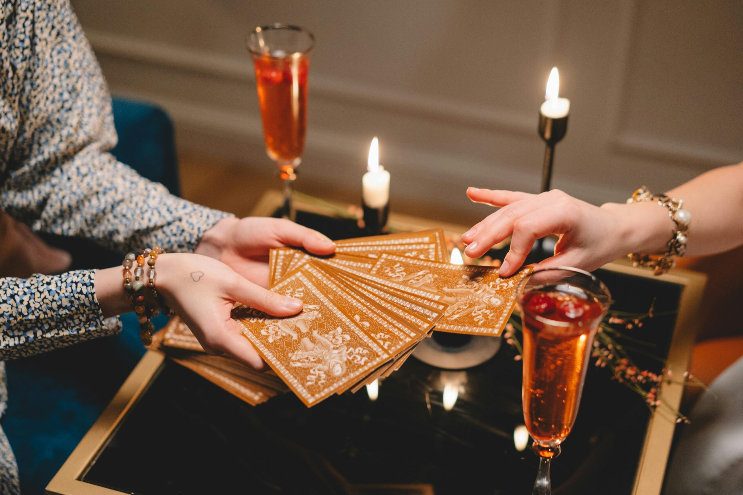 Tarot, jogo de cartas. Foto: Reprodução