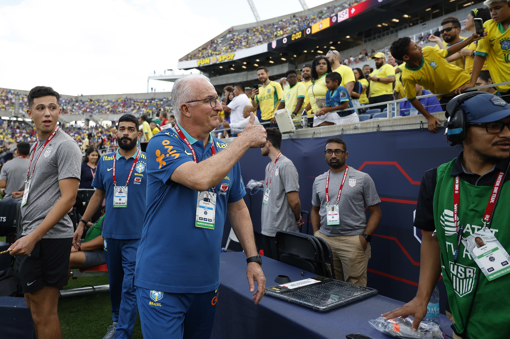 Dorival Júnior destaca pontos positivos em amistosos na preparação para Copa América