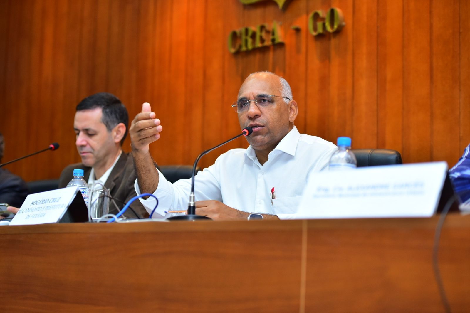 Rogério Cruz em reunião no Crea. Foto: Jucimar de Souza