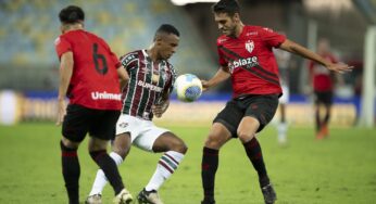 Com gol nos acréscimos, Atlético-GO vence de virada o Fluminense no Maracanã e deixa o Z-4 do Brasileiro