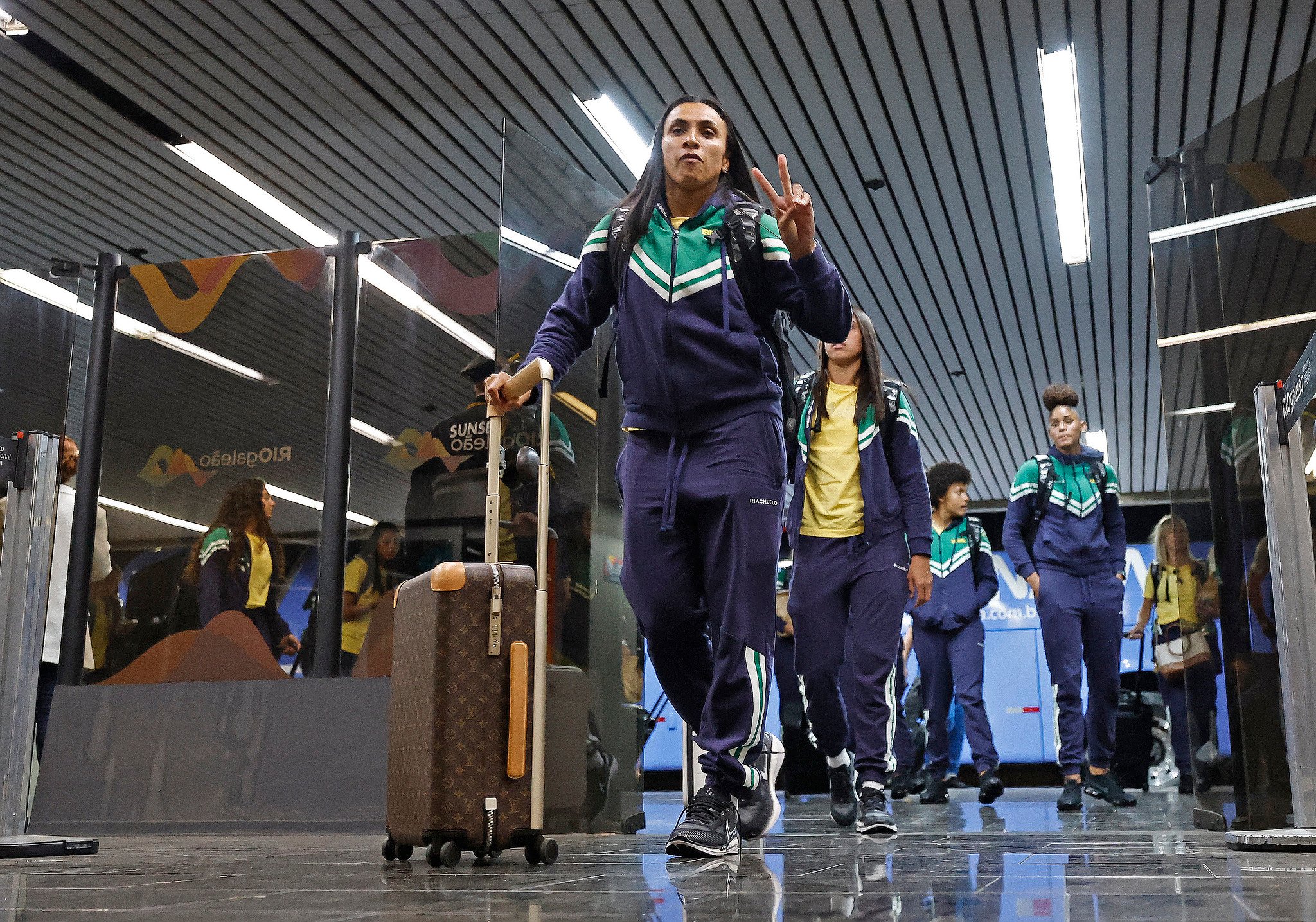 Futebol: Seleção Brasileira Feminina embarca para disputa dos Jogos Olímpicos de Paris