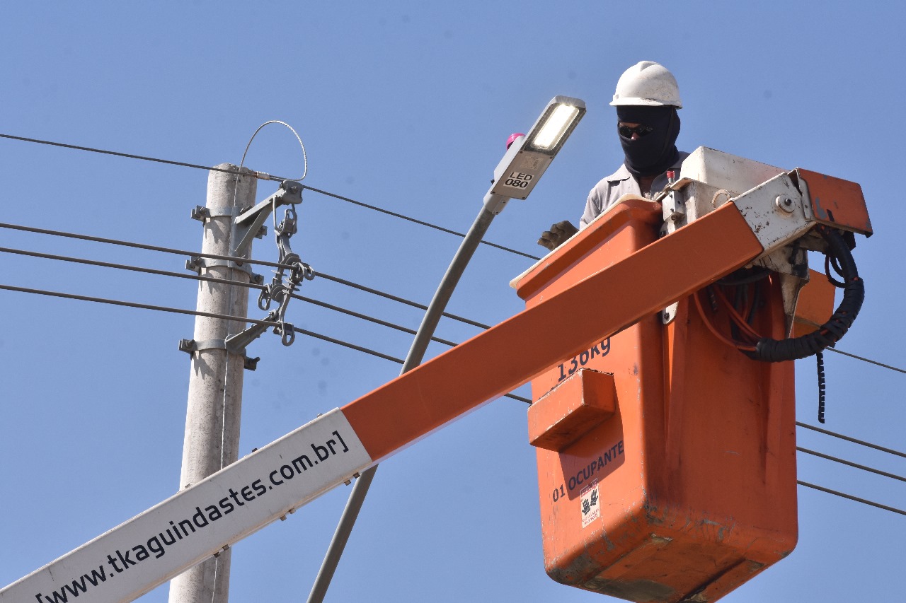 Em Goiânia, substituição de lâmpadas amarelas por de LED começa na próxima semana