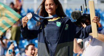 Jogos Olímpicos: Rayssa Leal bate próprio recorde e fica com o bronze no skate feminino