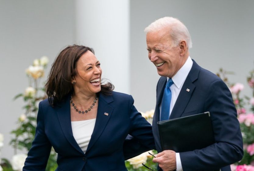 Com o apoio de Biden, Kamala diz que trabalhará para unir Democrata e derrotar Trump