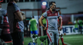 Luizinho Lopes enaltece desempenho do Vila Nova em vitória decisiva contra o América-MG