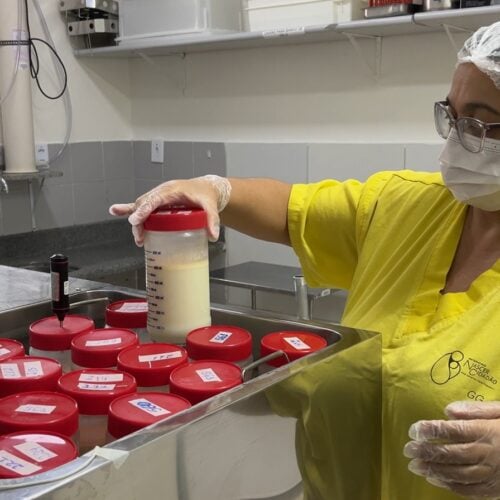 Leite materno. Banco de Leite Humano das Maternidades Municipais de Goiânia. Foto: Ascom Fundahc