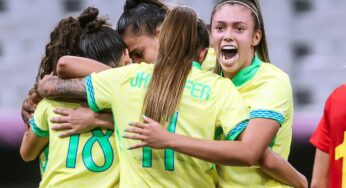 Brasil goleia a Espanha e retorna a uma final olímpica do futebol feminino após 16 anos