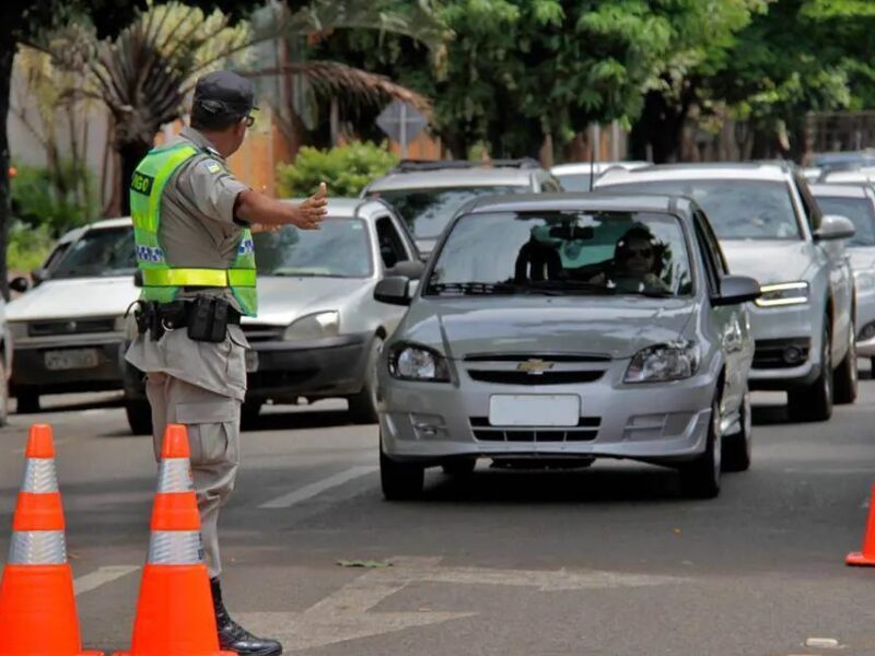 Blitz, fiscalização de carros. Foto: Reprodução