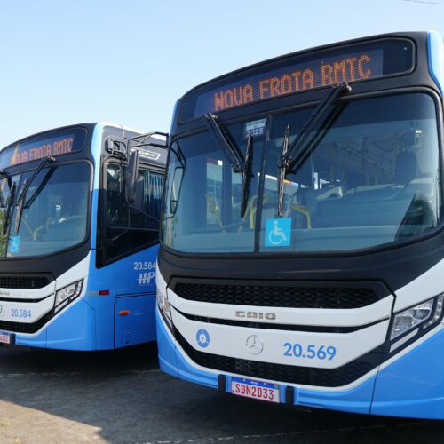 Ônibus para a Campus Party 4. Foto: CMTC