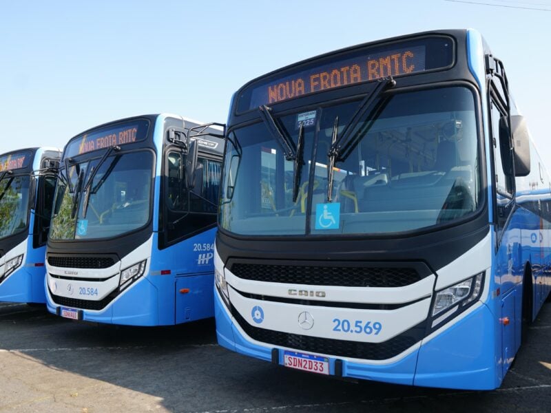 Ônibus para a Campus Party 4. Foto: CMTC