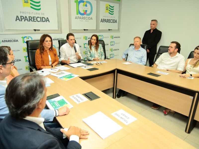 Reunião entre Gracinha Caiado e Leandro Vilela alinhou parceria entre governo de Aparecida e de Goiás. Foto: Rodrigo Estrela