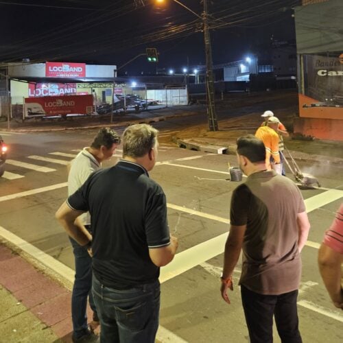 Sandro Mabel faz vistoria em obras de sinalização da Castelo Branco. Foto: SET